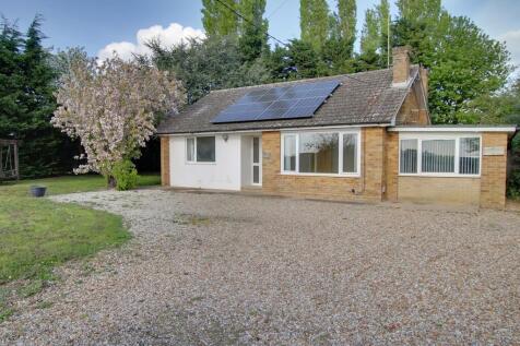3 bedroom detached bungalow for sale