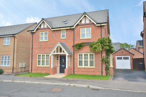 4 bedroom detached house for sale