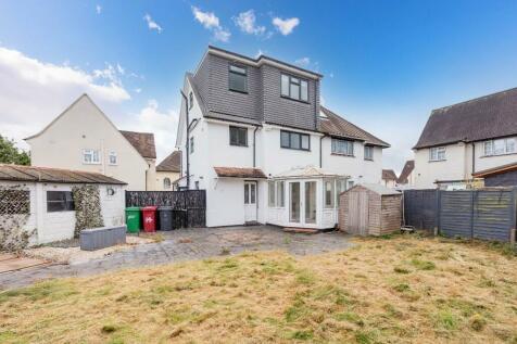 5 bedroom semi-detached house for sale