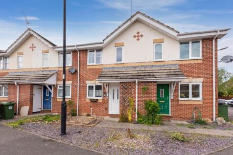 Richards Way, Cippenham 2 bed terraced house for sale