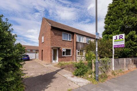 Norfolk Road, Maidenhead 2 bed maisonette for sale