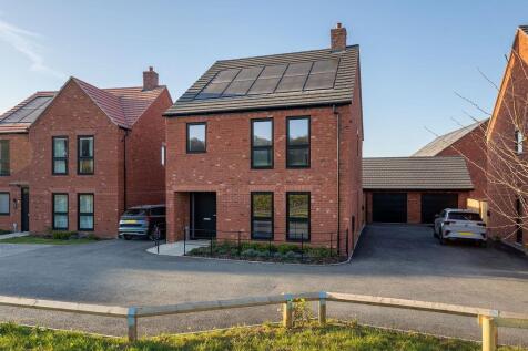 Cornflower Close, Daventry, NN11 4 bed detached house for sale