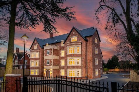 Rodborough House, 145 Warwick Road... 2 bed flat for sale