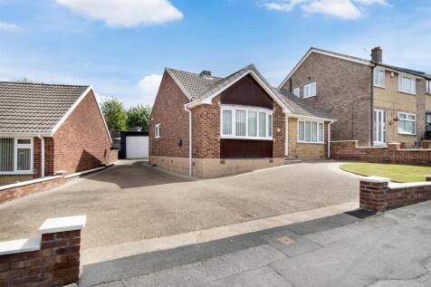 Winlea Avenue, Rotherham 2 bed detached bungalow for sale