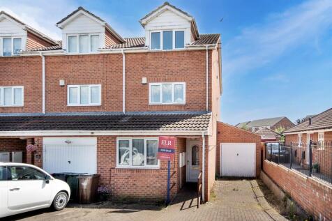 4 bedroom end of terrace house for sale