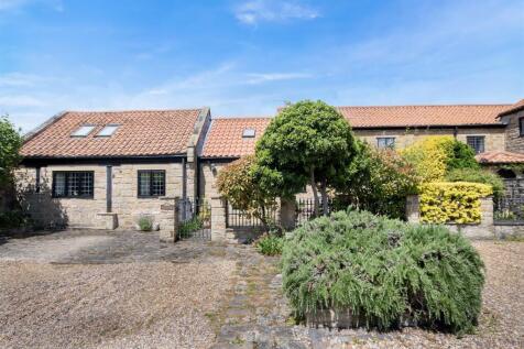 2 bedroom semi-detached house for sale