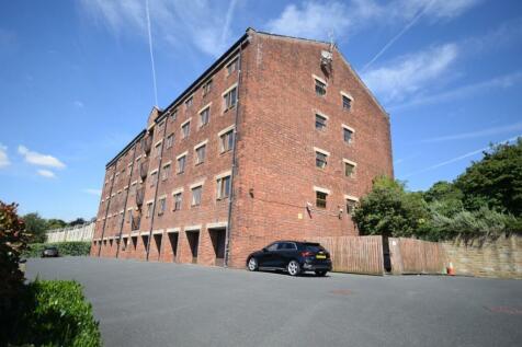 3 bedroom flat for sale