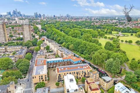Gun Wharf, Victoria Park 1 bed apartment for sale