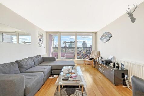 Mallard Point, Bow 2 bed flat for sale