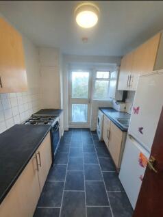 2 bedroom maisonette for sale