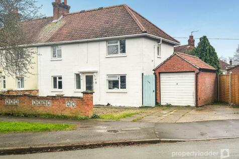 4 bedroom semi-detached house for sale