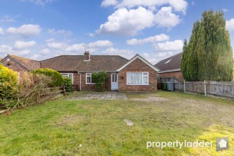 3 bedroom semi-detached bungalow for sale