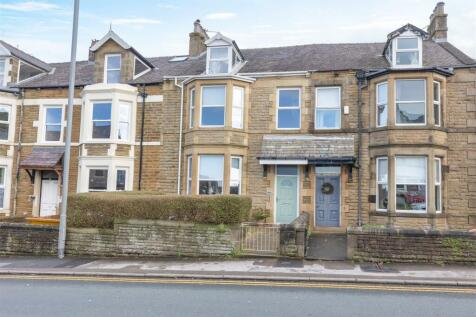 6 bedroom terraced house for sale