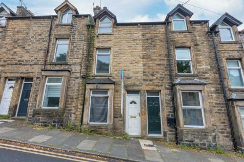 4 bedroom terraced house for sale