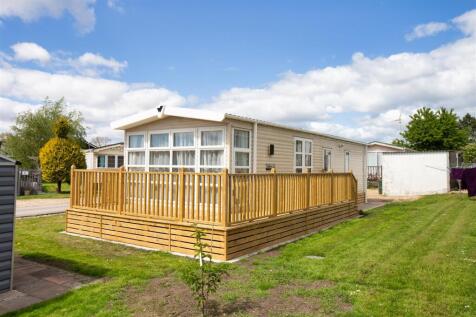 2 bedroom park home for sale
