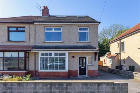 4 bedroom semi-detached house for sale