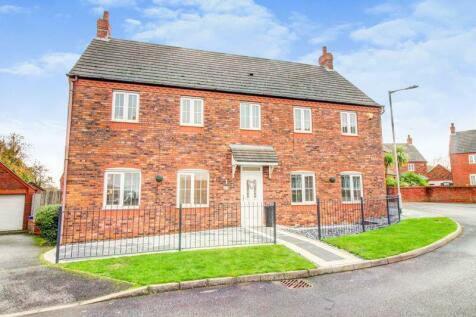 5 bedroom detached house for sale