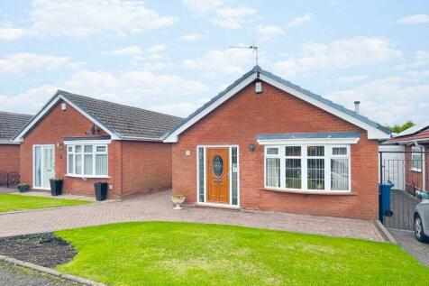 2 bedroom detached bungalow for sale