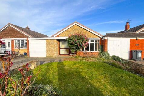 3 bedroom detached bungalow for sale
