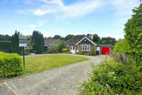 2 bedroom detached bungalow for sale