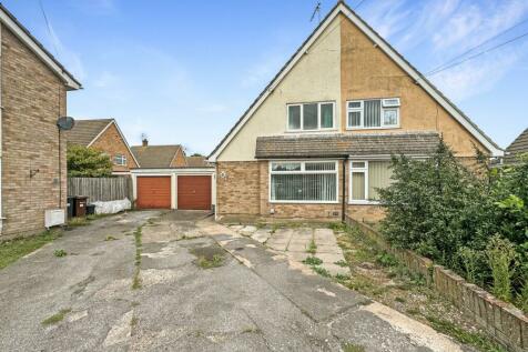 2 bedroom semi-detached house for sale