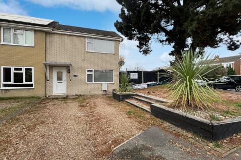 Denham Close, Wivenhoe, Colchester, CO7 2 bed semi