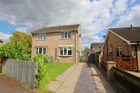 2 bedroom semi-detached house for sale