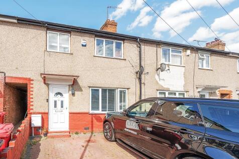 Slough,  Berkshire,  SL2 3 bed terraced house for sale