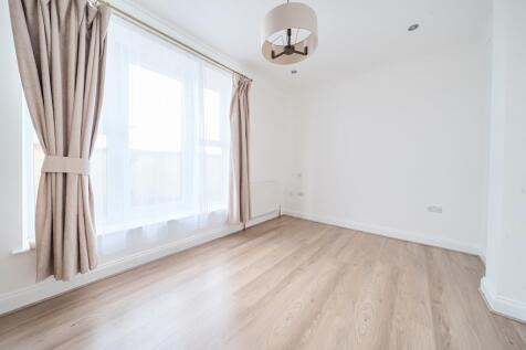 Slough,  Berkshire,  SL1 1 bed flat for sale