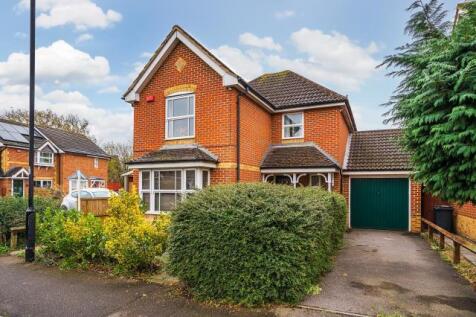 Slough,  SL1,  SL1 3 bed detached house for sale