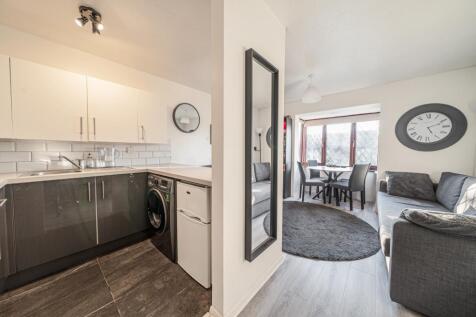 Slough,  Berkshire,  SL2 1 bed flat for sale