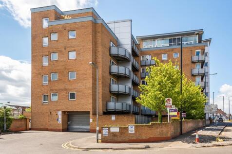 Slough,  Berkshire,  SL1 1 bed flat for sale