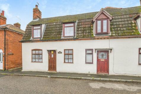 2 bedroom semi-detached house for sale
