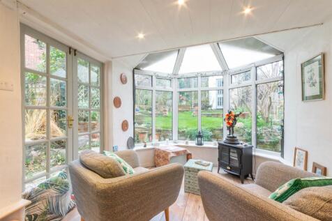 2 bedroom cottage for sale