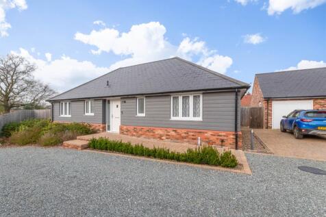 3 bedroom detached bungalow for sale