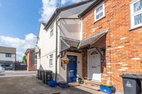 2 bedroom maisonette for sale