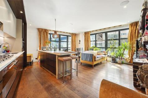 Dutch Yard, Wandsworth High Street... 2 bed flat for sale