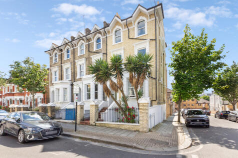 Aspley Road, London 4 bed flat for sale