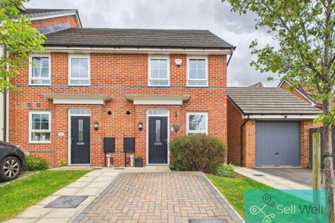 Whitewood Road, Manchester M28 2 bed end of terrace house for sale