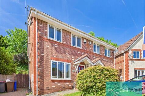 Border Brook Lane, Manchester M28 3 bed semi