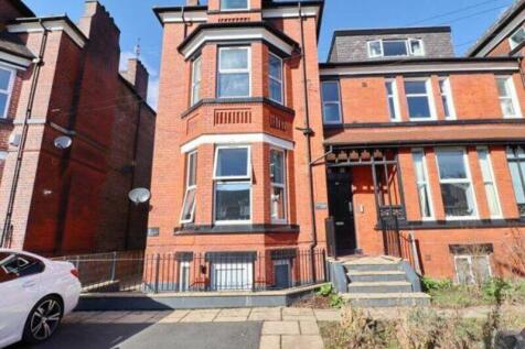 Victoria Crescent, Manchester M30 1 bed flat for sale
