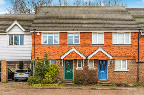 Albion Way, Edenbridge, Kent 3 bed end of terrace house for sale
