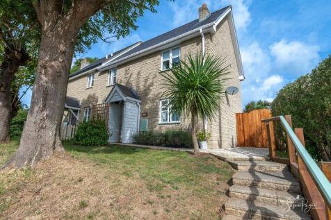Bannock Road, Whitwell, Ventnor 3 bed semi