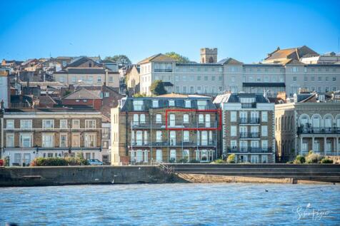 Victoria Lodge, St. Thomas Street, Ryde 2 bed apartment for sale