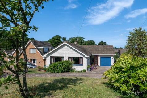 *CHAIN FREE* Yarborough Road, Wroxall 2 bed detached bungalow for sale