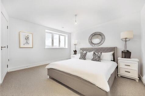 Coudray Mews, Reading RG7 2 bed apartment for sale