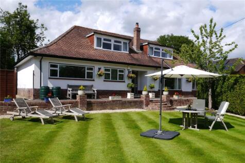 Byes Lane, Reading RG7 4 bed detached house for sale