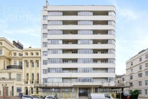 Embassy Court, Kings Road, Brighton, BN1 2 bed flat for sale