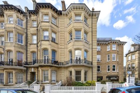 First Avenue, Hove, East Sussex, BN3 3 bed flat for sale