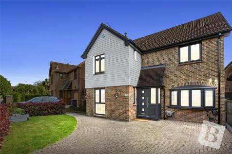Anchor Reach, South Woodham Ferrers... 4 bed detached house for sale